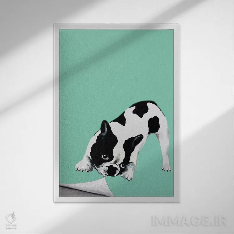 تابلو دکوراتیو بولداگ در حال ورق زدن کتاب اثر کوکو د پاریس - نمای قابدار سفید