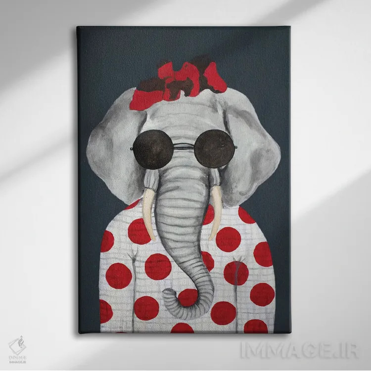 تابلو دکوراتیو زن فیلی کلاسیک اثر کوکو د پاریس - نمای روبهرو روی دیوار