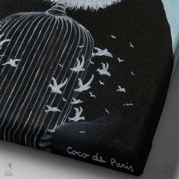 تابلو دکوراتیو پاندا با قفس پرنده اثر کوکو د پاریس - نمای نزدیک بافت بوم