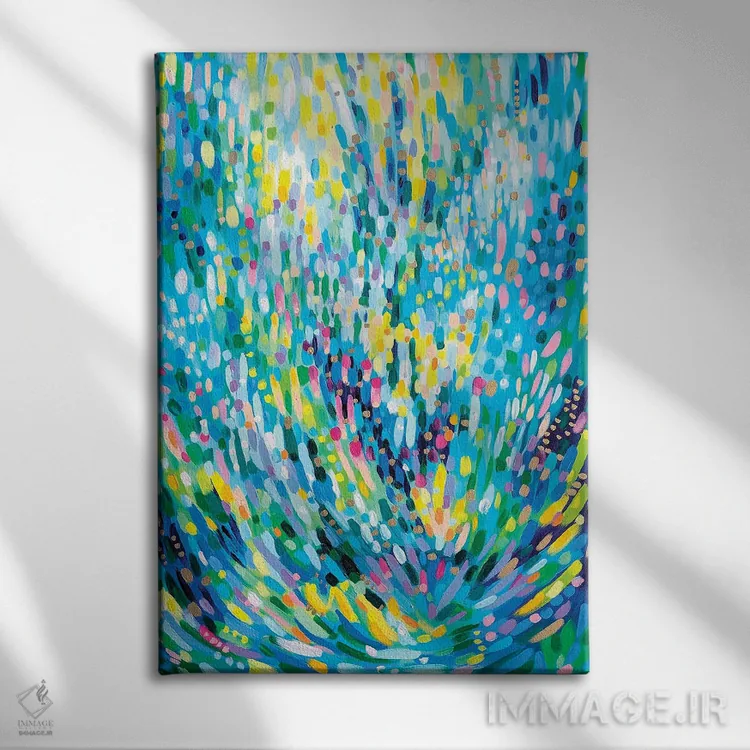 تابلو انتزاعی رویای دوشیزه دریا اثر سارا کوی - نمای روبهرو روی دیوار