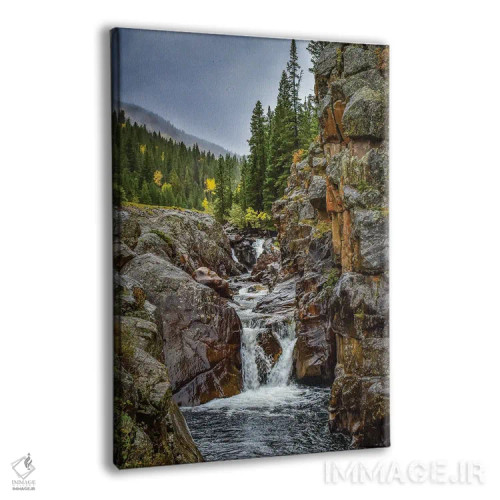 تابلو دکوراتیو آبشار پودر در پاییز اثر کریستوفر توماس - نمای پرسپکتیو محصول