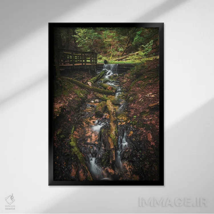 تابلو دکوراتیو آبشار یارگو اسپرینگز اثر کریستوفر توماس - نمای قابدار مشکی