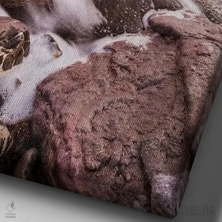 تابلو دکوراتیو آب جاری در خلیج استی هیل اثر چاد پاول - نمای نزدیک بافت بوم