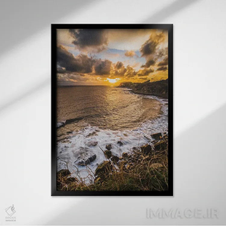 تابلو دکوراتیو غروب در خلیج مانت اثر چاد پاول - نمای قابدار مشکی