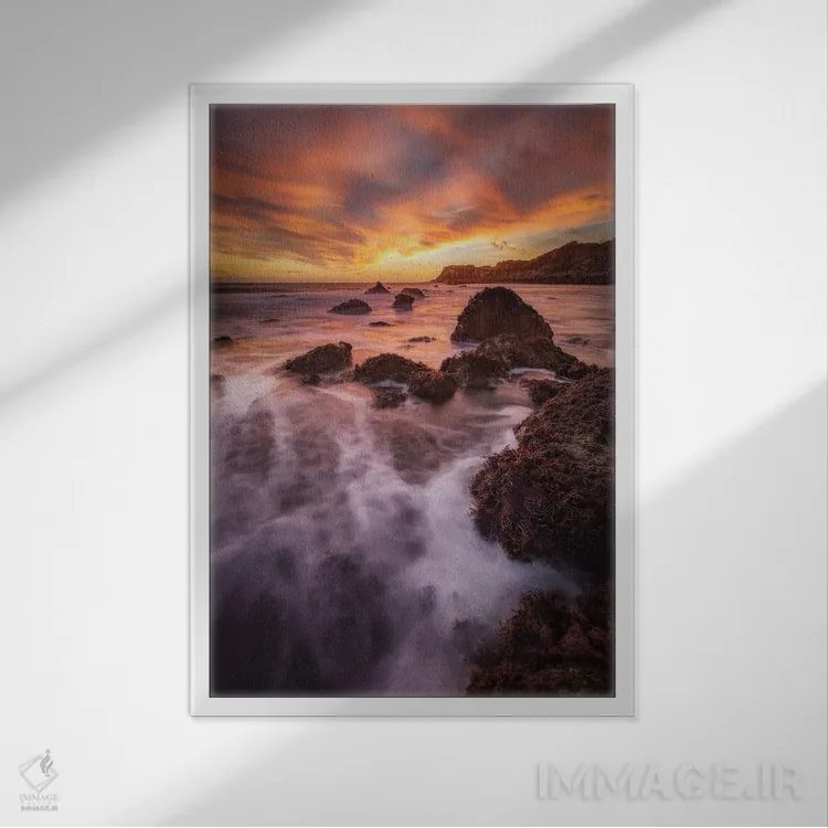 تابلو دکوراتیو غروب خلیج مانت اثر چاد پاول - نمای قابدار سفید