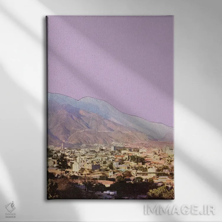 تابلو دکوراتیو آسمان های بنفشه ای اثر کاسیا بک - نمای روبهرو روی دیوار