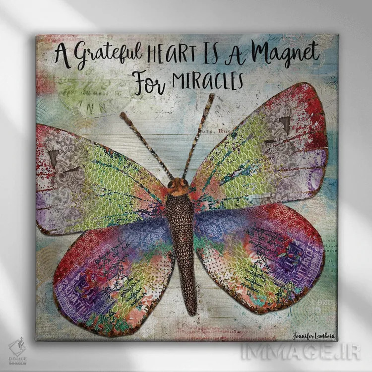تابلو دکوراتیو پروانه قلب قدردان اثر جنیفر لمباین - نمای روبهرو روی دیوار