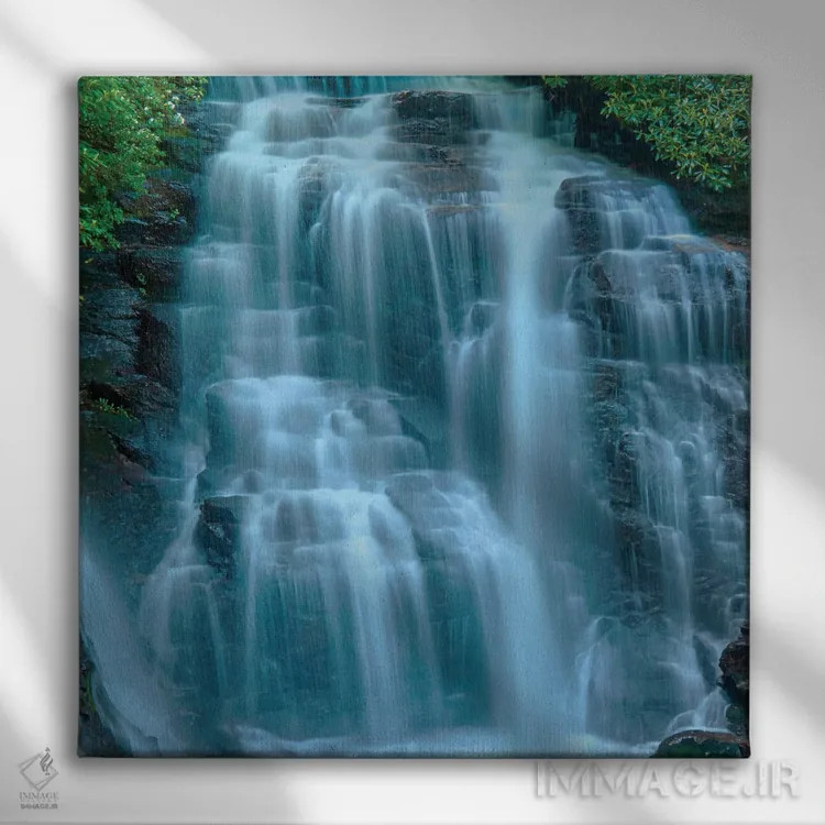 تابلو دکوراتیو پرتره آبشار III اثر جیمز مک لافلین - نمای روبهرو روی دیوار