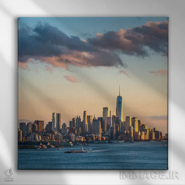 تابلو دکوراتیو آسمان نمای پایین منهتن با مرکز تجارت جهانی وان در غروب اثر یان بکه - نمای روبهرو روی دیوار