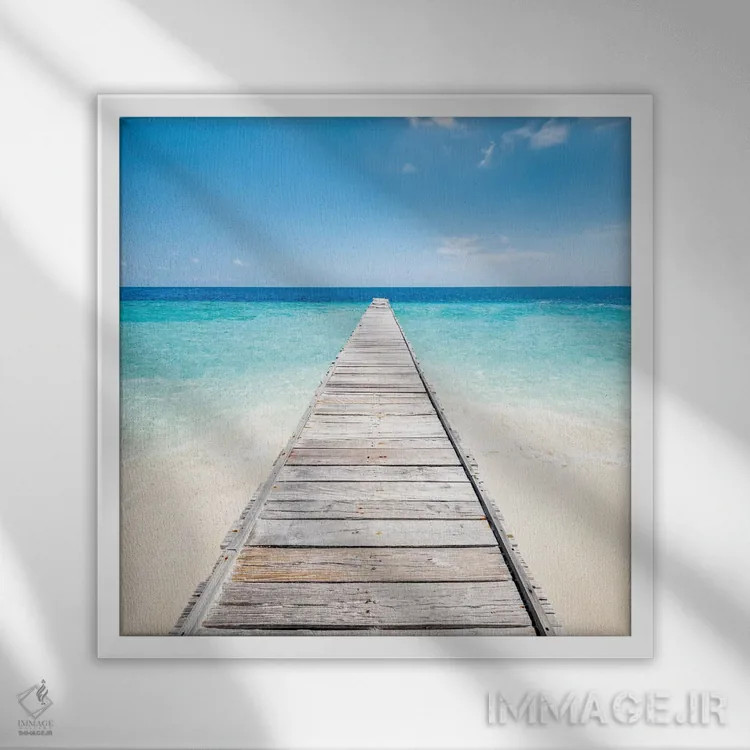 تابلو دکوراتیو اسکله در یک ساحل اثر یان بکه - نمای قابدار سفید