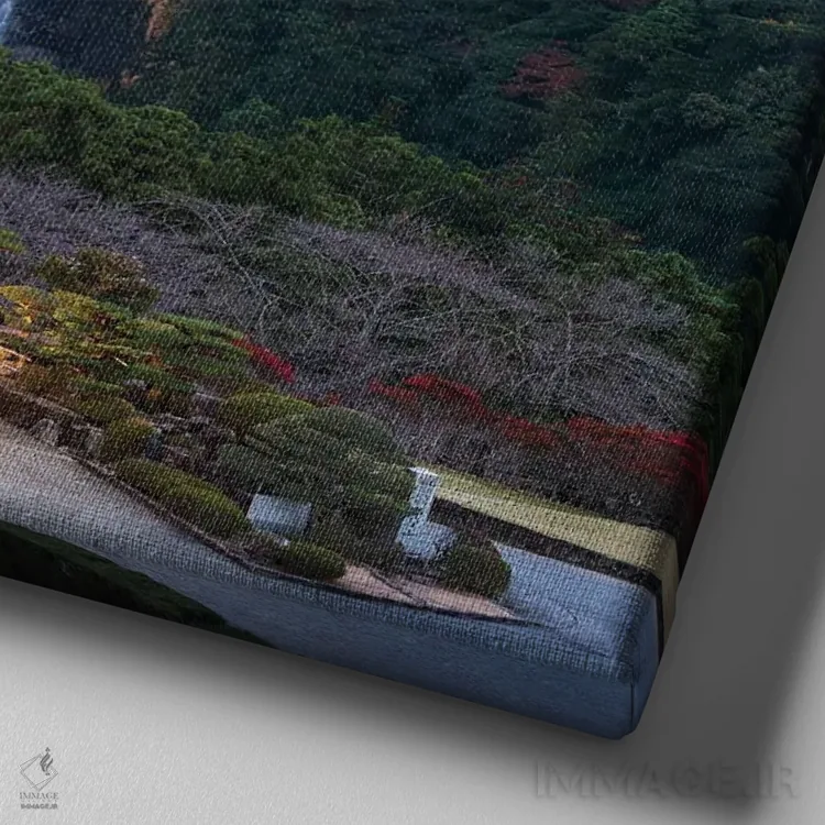 تابلو دکوراتیو Kumano Nachi-Taisha, Japan,پاگودای سه طبقه با آبشار ناچی در پس… اثر یان بکه - نمای نزدیک بافت بوم