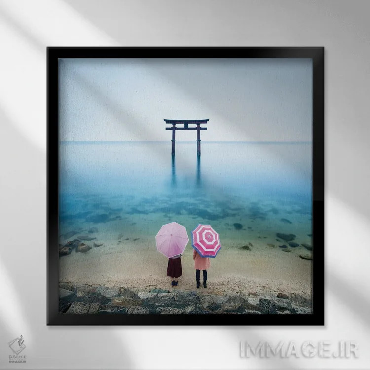 تابلو دکوراتیو Japan,دروازه توری در دریاچه بیوا، ژاپن اثر یان بکه - نمای قابدار مشکی