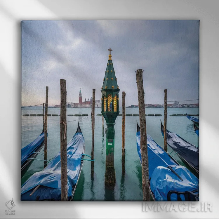 تابلو دکوراتیو Venice, Italy,نمای جزیره سن جورجو ماجوره در زمستان، ونیز، ایتال… اثر یان بکه - نمای روبهرو روی دیوار