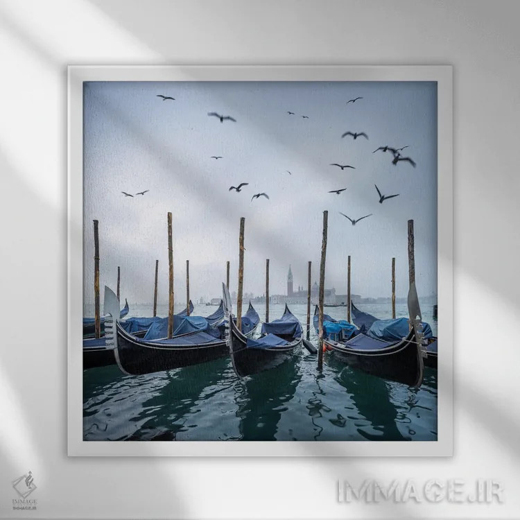 تابلو دکوراتیو Venice, Italy,جزیره سان جورجیو ماجیوره و گوندولاها در زمستان، و… اثر یان بکه - نمای قابدار سفید