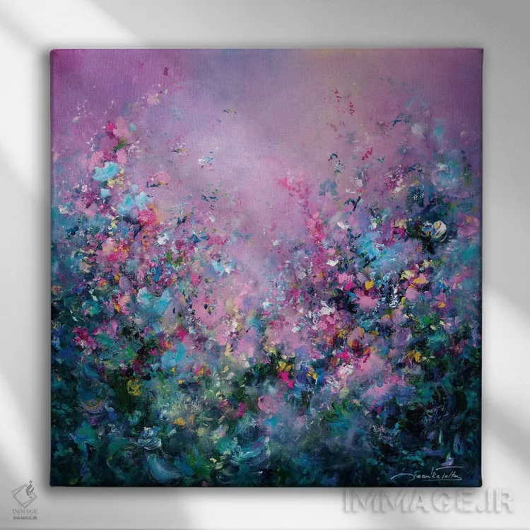 تابلو انتزاعی از پشت عینک های گل بهی اثر ژانیکا تالتس - نمای روبهرو روی دیوار