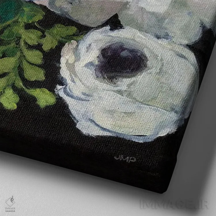 تابلو دکوراتیو دسته گل نیمه شب ۱ اثر جولیا پورینتون - نمای نزدیک بافت بوم