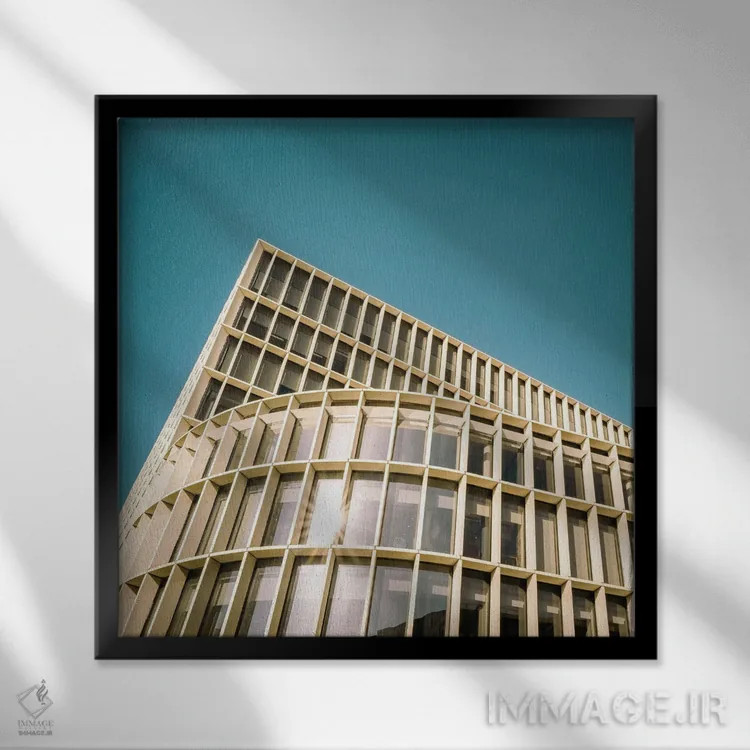 تابلو دکوراتیو جزئیات معماری با پرتوهای خورشید اثر جین ریکس - نمای قابدار مشکی