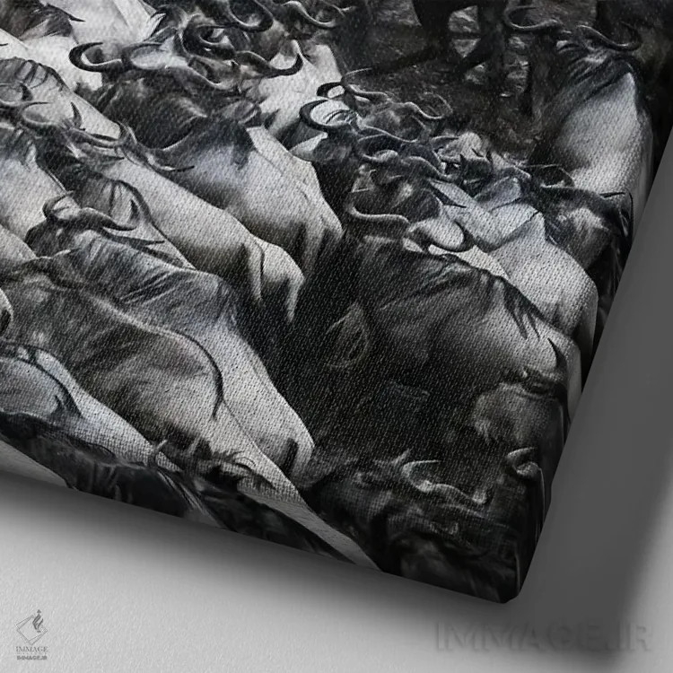 تابلو دکوراتیو کل یالدار در حال خروج از رود مارا اثر جین ریکس - نمای نزدیک بافت بوم