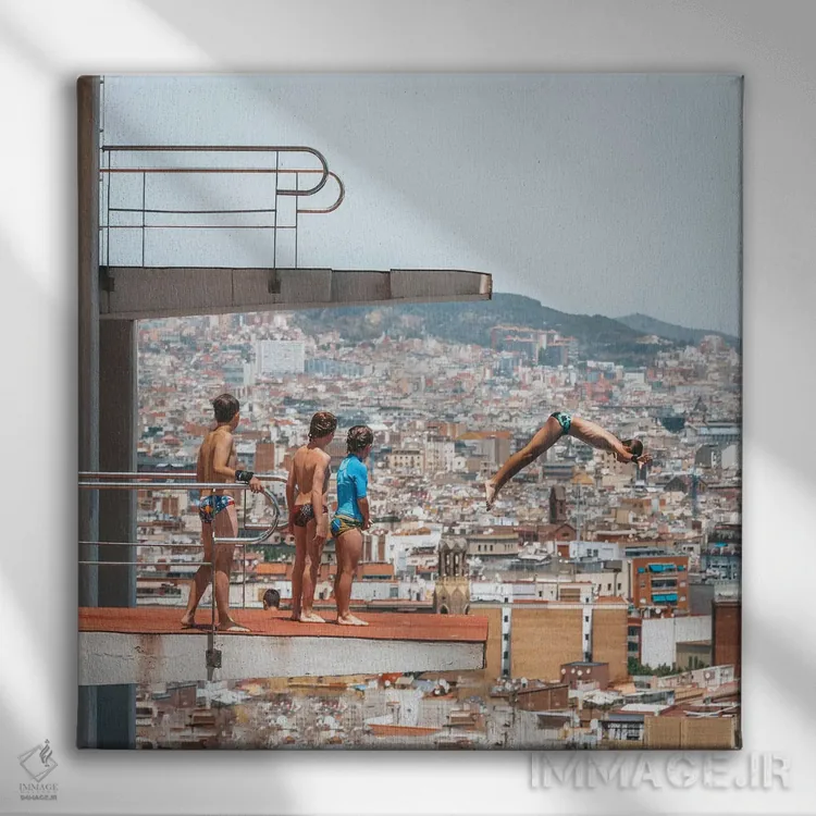 تابلو دکوراتیو غواصان بارسلونا اثر جیمز وودیکا - نمای روبهرو روی دیوار