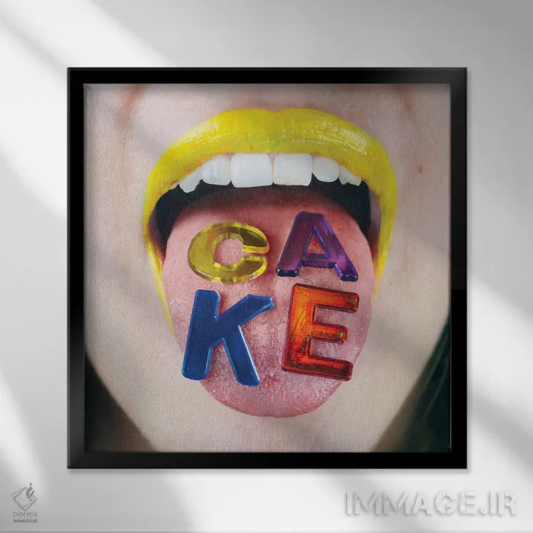 تابلو دکوراتیو مثل آب خوردن اثر جولیا والک - نمای قابدار مشکی