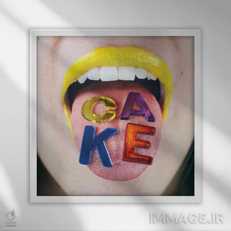 تابلو دکوراتیو مثل آب خوردن اثر جولیا والک - نمای قابدار سفید