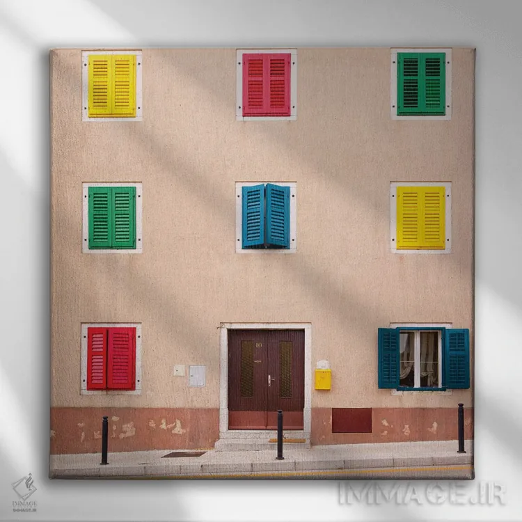 تابلو دکوراتیو Vrsar. Building with colorful shutters.,کرواسی، ورسار. ساختم… اثر جینز گالری - نمای روبهرو روی دیوار
