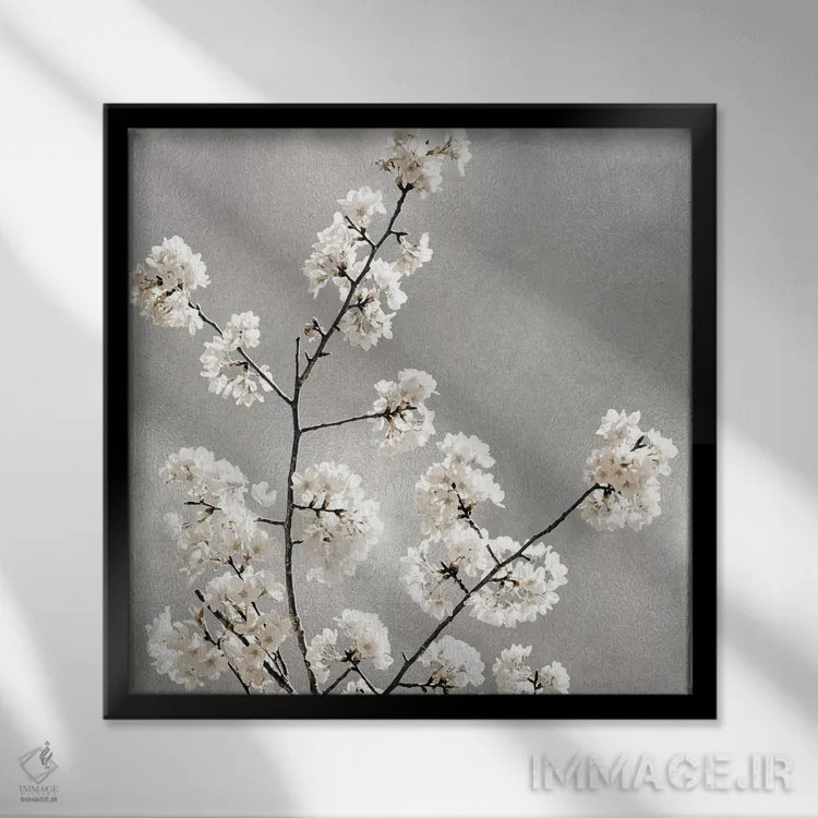 تابلو دکوراتیو شکوفه های نقره ای I اثر کیت بنت - نمای قابدار مشکی