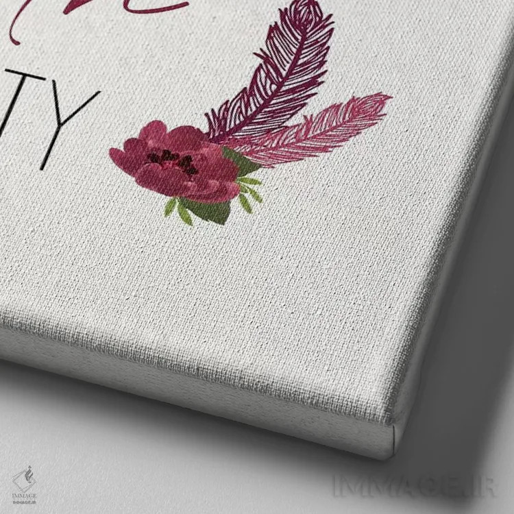 تابلو دکوراتیو او لباس پوشیده است اثر کیمبرلی آلن - نمای نزدیک بافت بوم