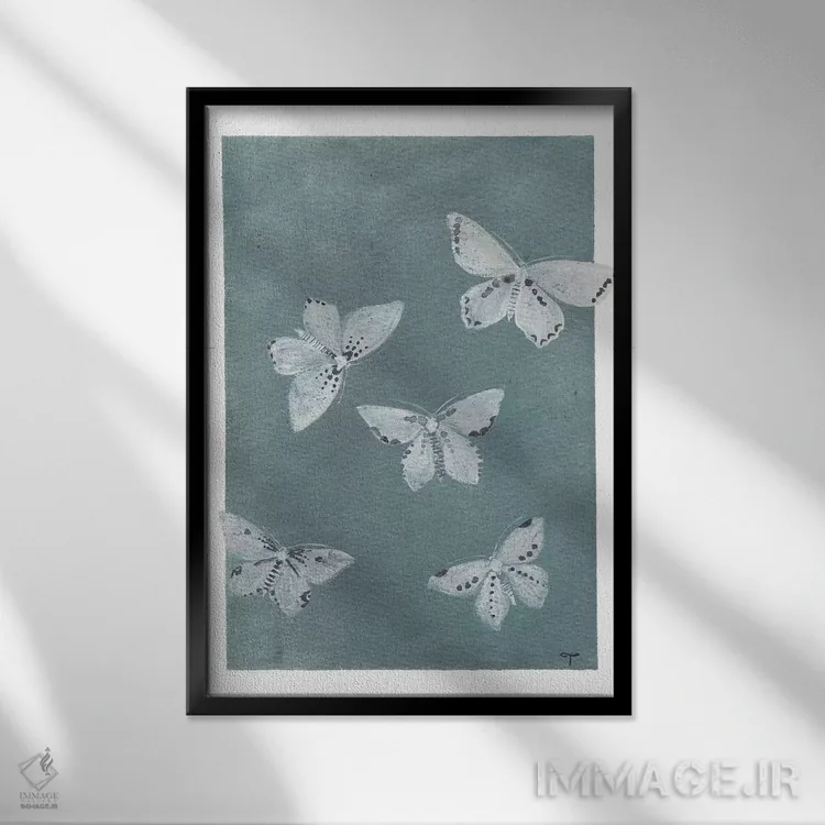 تابلو مینیمال پروانه های نیمه شب اثر کریتینگ تارین - نمای قابدار مشکی