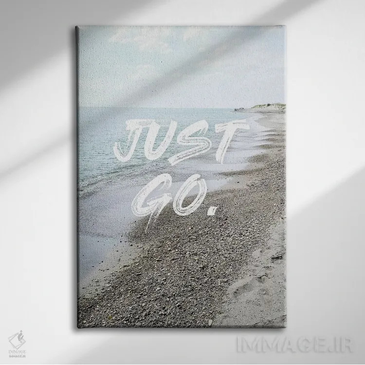 تابلو دکوراتیو فقط برو اثر امانوئلا کاراتونی - نمای روبهرو روی دیوار