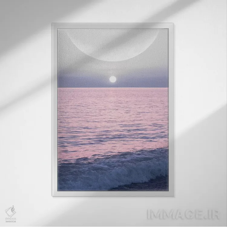 تابلو دکوراتیو ماه و خورشید روی دریا اثر امانوئلا کاراتونی - نمای قابدار سفید