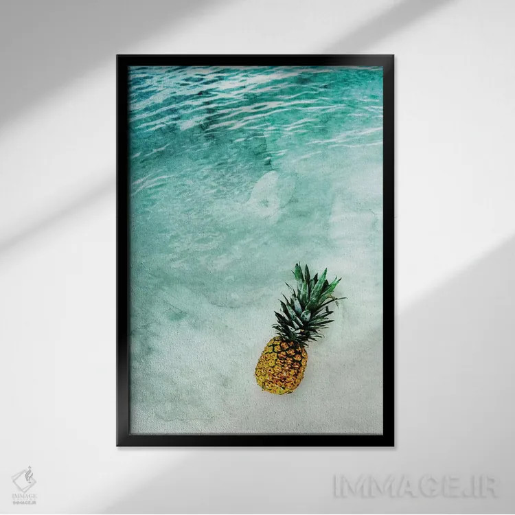 تابلو مینیمال تنها در نور اثر امانوئلا کاراتونی - نمای قابدار مشکی