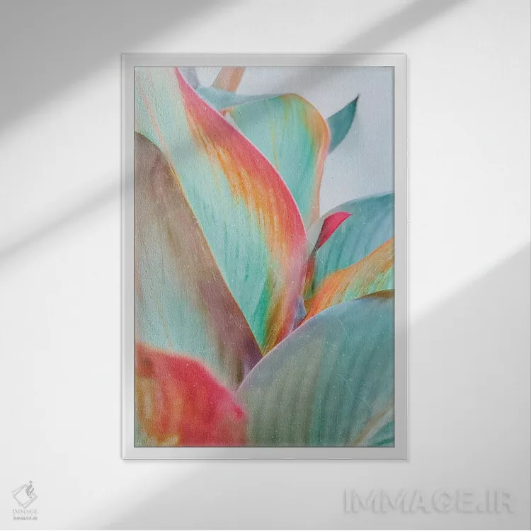 تابلو دکوراتیو برگ های پاستلی اثر امانوئلا کاراتونی - نمای قابدار سفید
