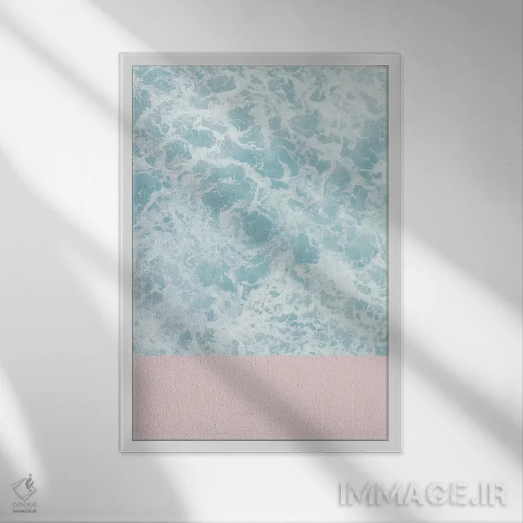 تابلو مینیمال صورتی بر روی دریا اثر امانوئلا کاراتونی - نمای قابدار سفید