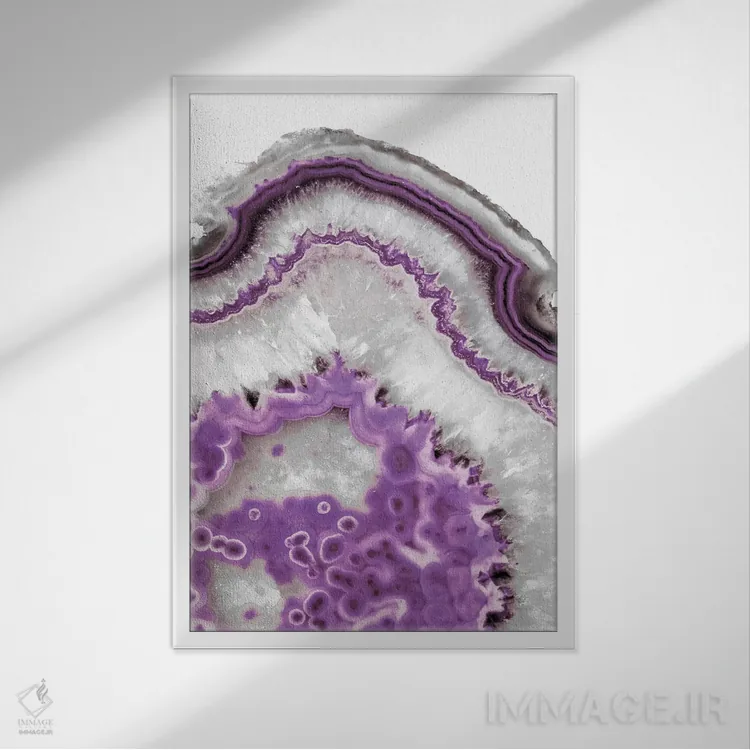 تابلو انتزاعی عقیق فرابنفش اثر امانوئلا کاراتونی - نمای قابدار سفید