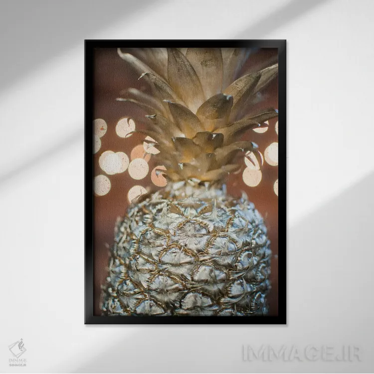 تابلو دکوراتیو آناناس طلایی ۳ اثر چلسیا ویکتوریا - نمای قابدار مشکی