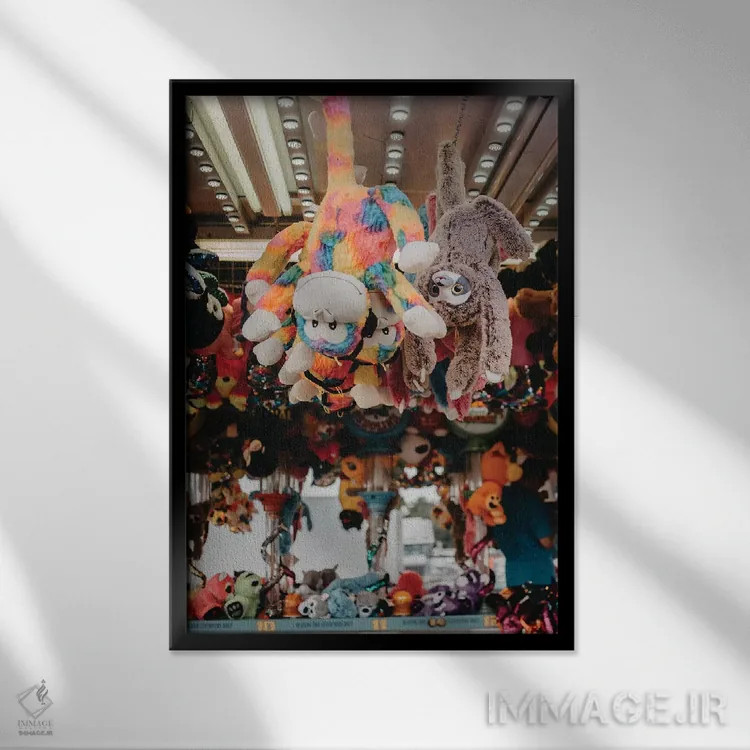 تابلو دکوراتیو جایزه اول اثر چلسیا ویکتوریا - نمای قابدار مشکی