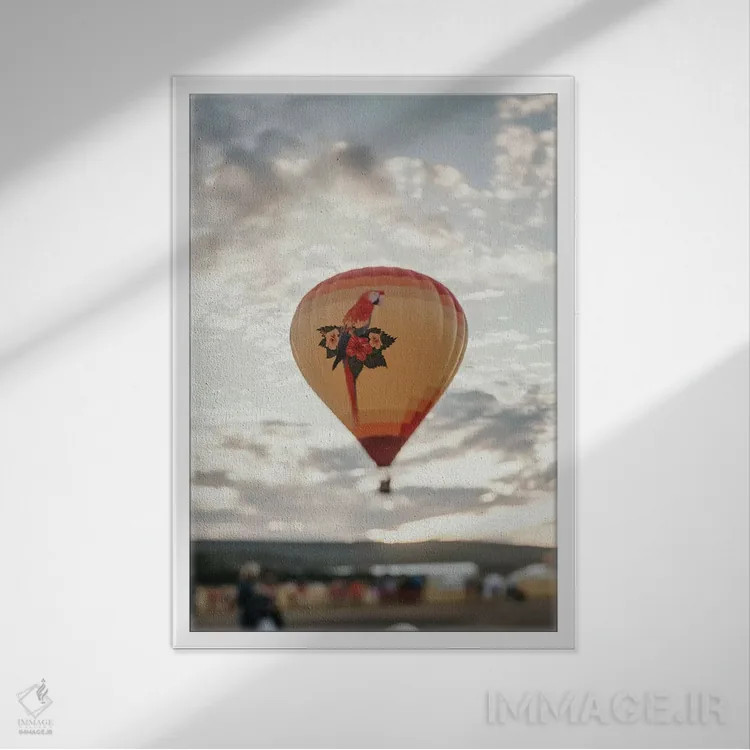 تابلو دکوراتیو بالون هوای گرم در غروب اثر چلسیا ویکتوریا - نمای قابدار سفید