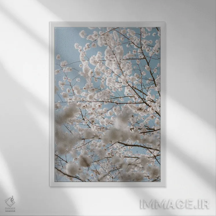 تابلو دکوراتیو عشق گیلاسی اثر چلسیا ویکتوریا - نمای قابدار سفید