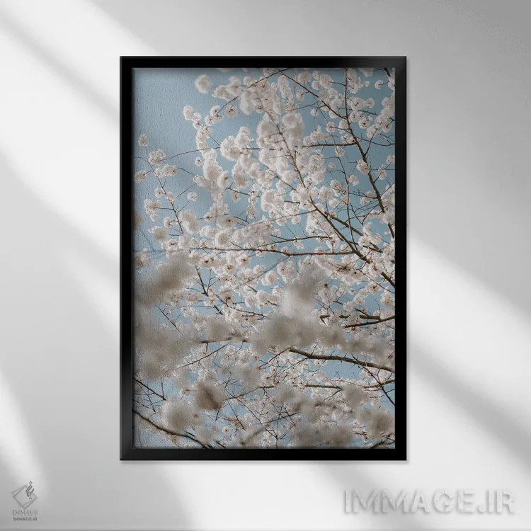 تابلو دکوراتیو عشق گیلاسی اثر چلسیا ویکتوریا - نمای قابدار مشکی