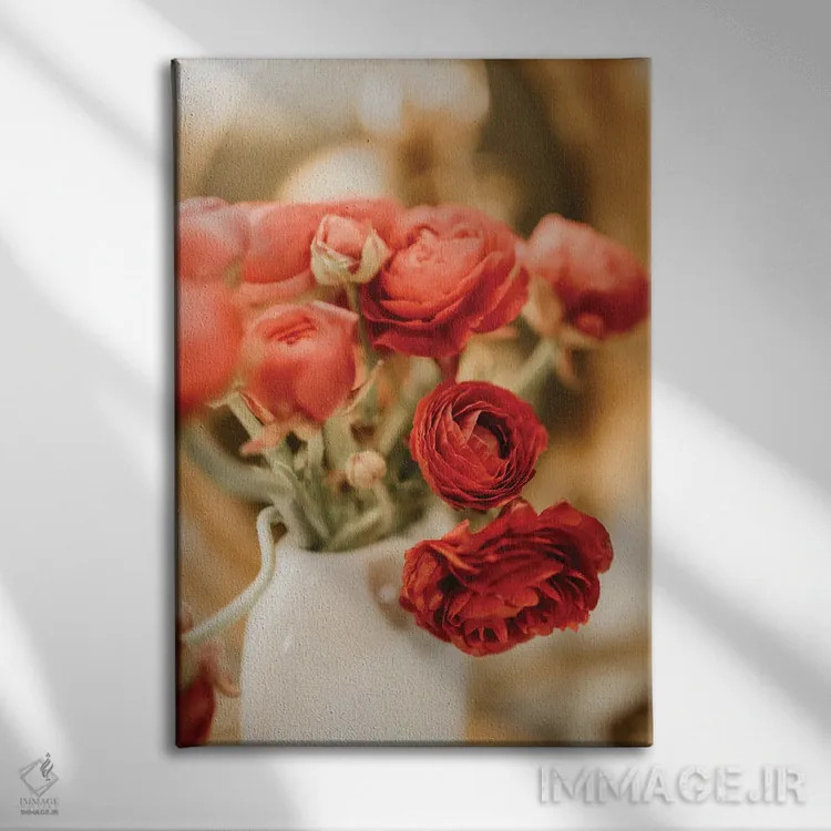 تابلو دکوراتیو گل آلاله سرخ اثر چلسیا ویکتوریا - نمای روبهرو روی دیوار