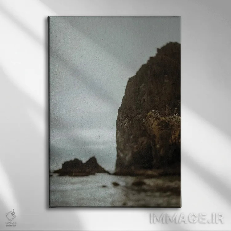 تابلو دکوراتیو تخته سنگ توپ اثر چلسیا ویکتوریا - نمای روبهرو روی دیوار