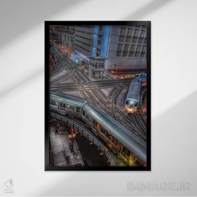 تابلو دکوراتیو خارج شدن از لوپ اثر کیتلین ورا - نمای قابدار مشکی