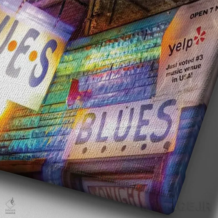 تابلو دکوراتیو بلوز اثر کیتلین ورا - نمای نزدیک بافت بوم