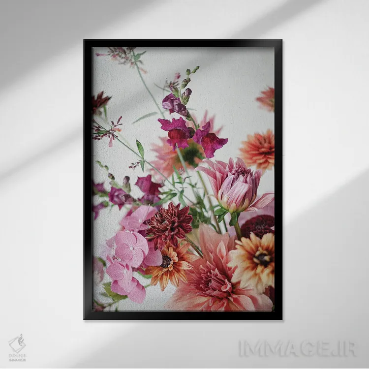 تابلو دکوراتیو گل دهان اژدهایی قرمز اثر کورنلیا وبر - نمای قابدار مشکی