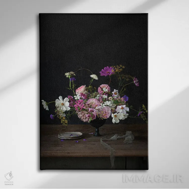 تابلو دکوراتیو جام سیاه اثر کورنلیا وبر - نمای روبهرو روی دیوار