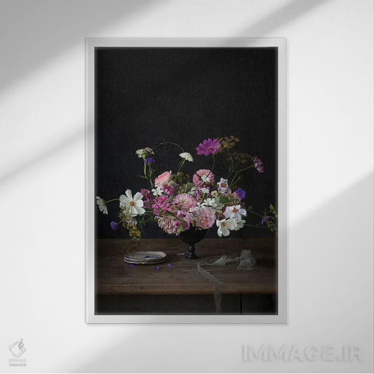 تابلو دکوراتیو جام سیاه اثر کورنلیا وبر - نمای قابدار سفید