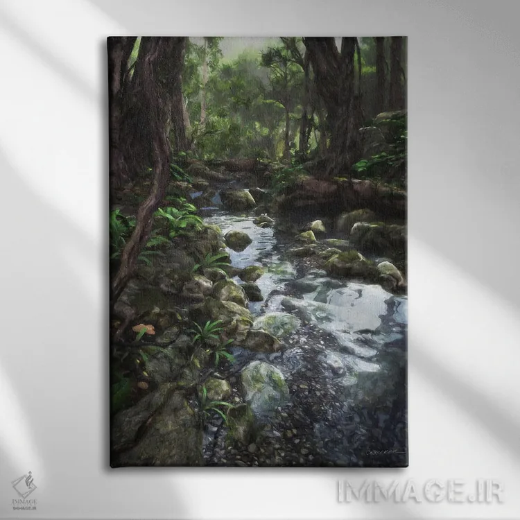 تابلو دکوراتیو نهر جنگلی اثر سینتیا دکر - نمای روبهرو روی دیوار