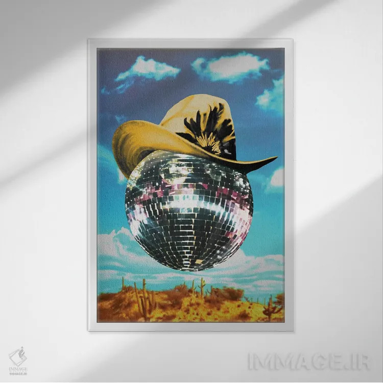 تابلو دکوراتیو کلانتر جدید در شهر اثر کروموآی - نمای قابدار سفید