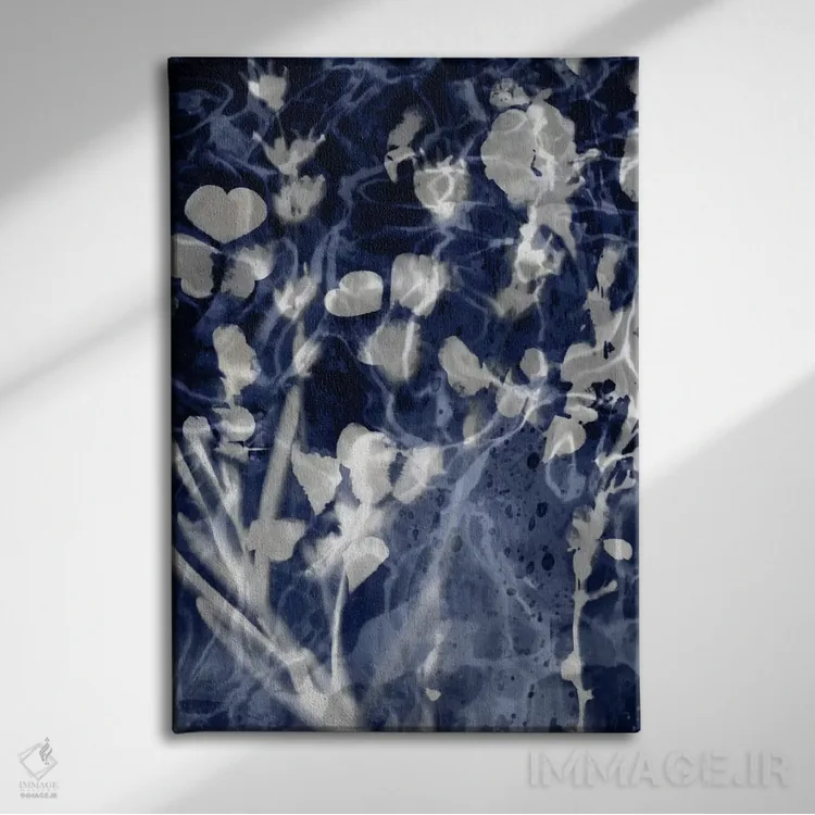 تابلو انتزاعی برگ های نیلی ۳ اثر دنیل کارسون - نمای روبهرو روی دیوار